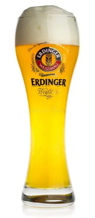 Billedtekst: Erdinger glas 0,50 cl. 6 stk. tilbehør til udskænkning af fadøl og drinks i Middelfart & Vejen Erdinger glas 0,50 cl. 6 stk. (50 cl) til fadølsanlæg og drikkevarer ved arrangementer i Middelfart & Vejen