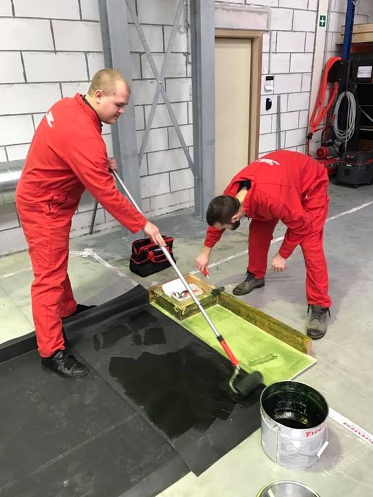 Certificeret i Firestone RubberCover 2