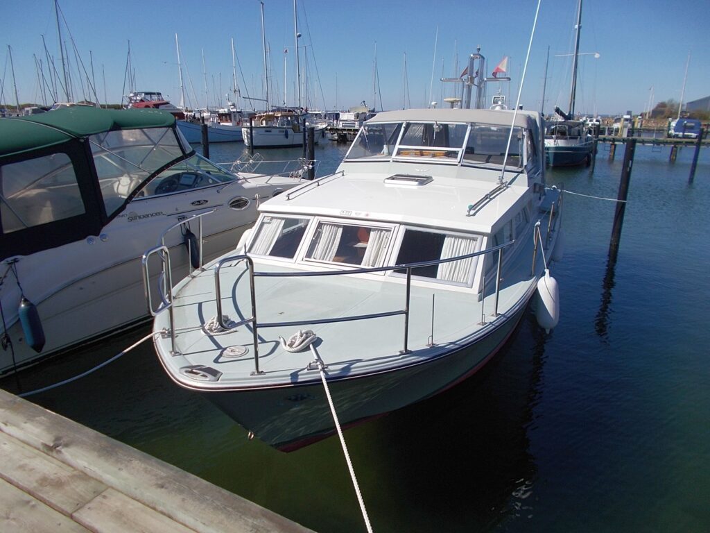 Coronet 31 Aft Cabin m/nyere diesel motorer KLAR TIL SOMMERFERIE PRIS billede 3