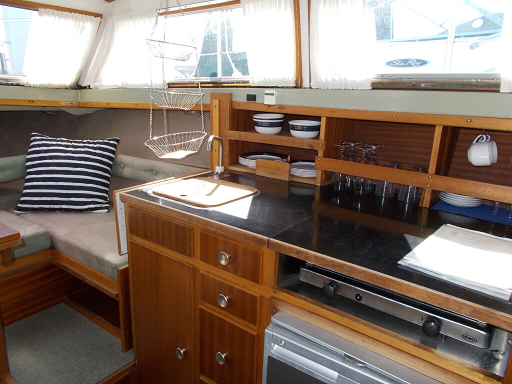 Coronet 31 Aft Cabin m/nyere diesel motorer KLAR TIL SOMMERFERIE PRIS billede 19