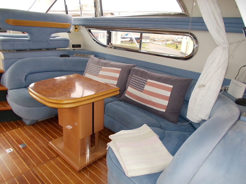 Sealine F44 m/for og agterpropel billede 37
