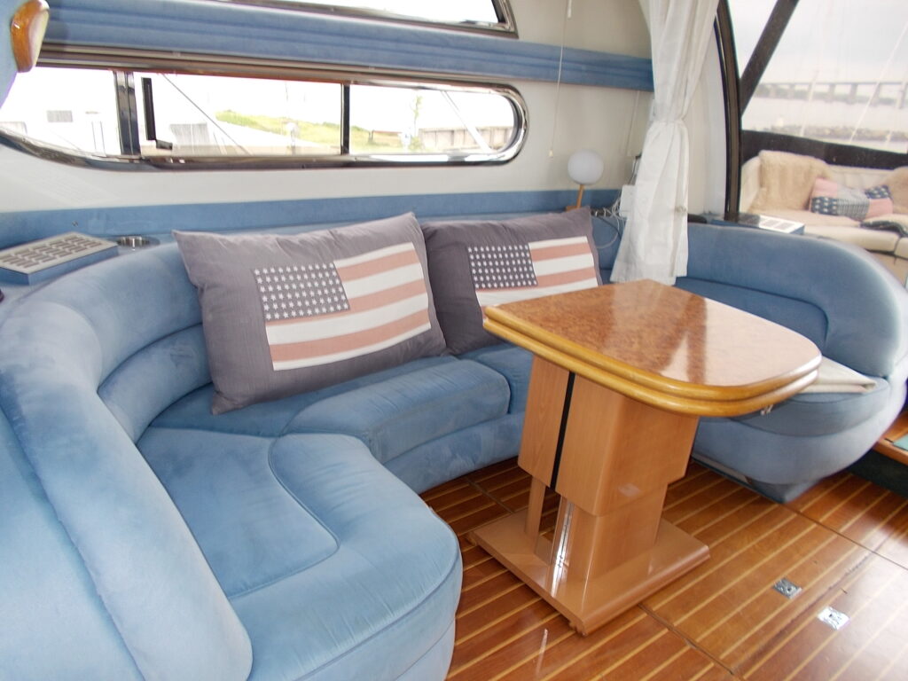 Sealine F44 m/for og agterpropel billede 36