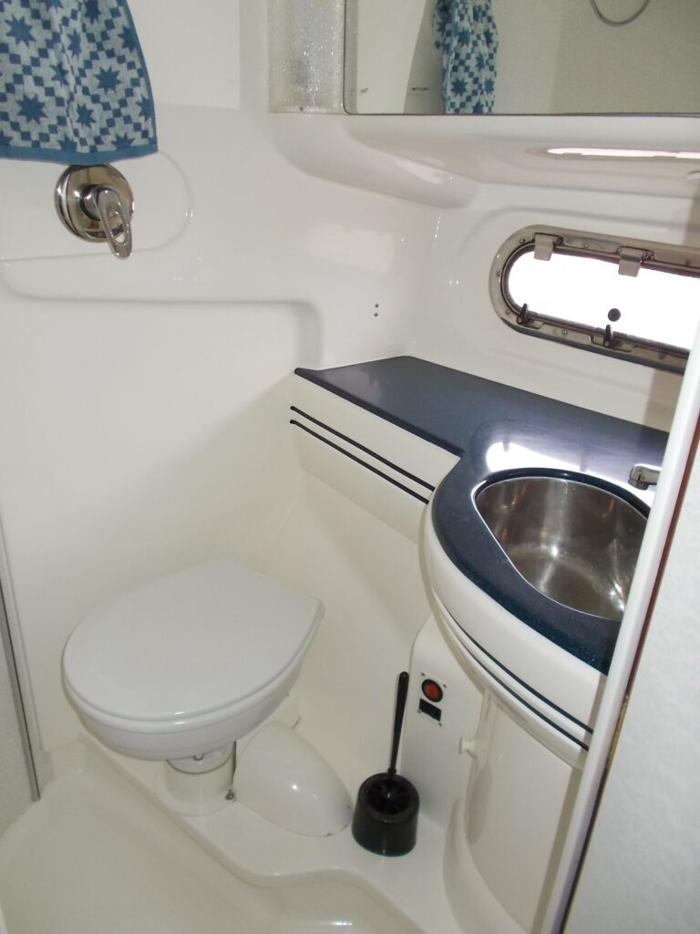 Sealine F44 m/for og agterpropel billede 21