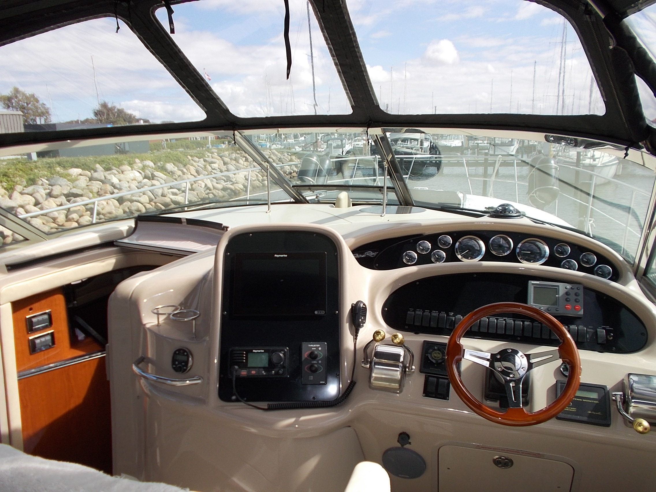 Sea Ray 410 Sundancer - Hysterisk velholdt billede 4