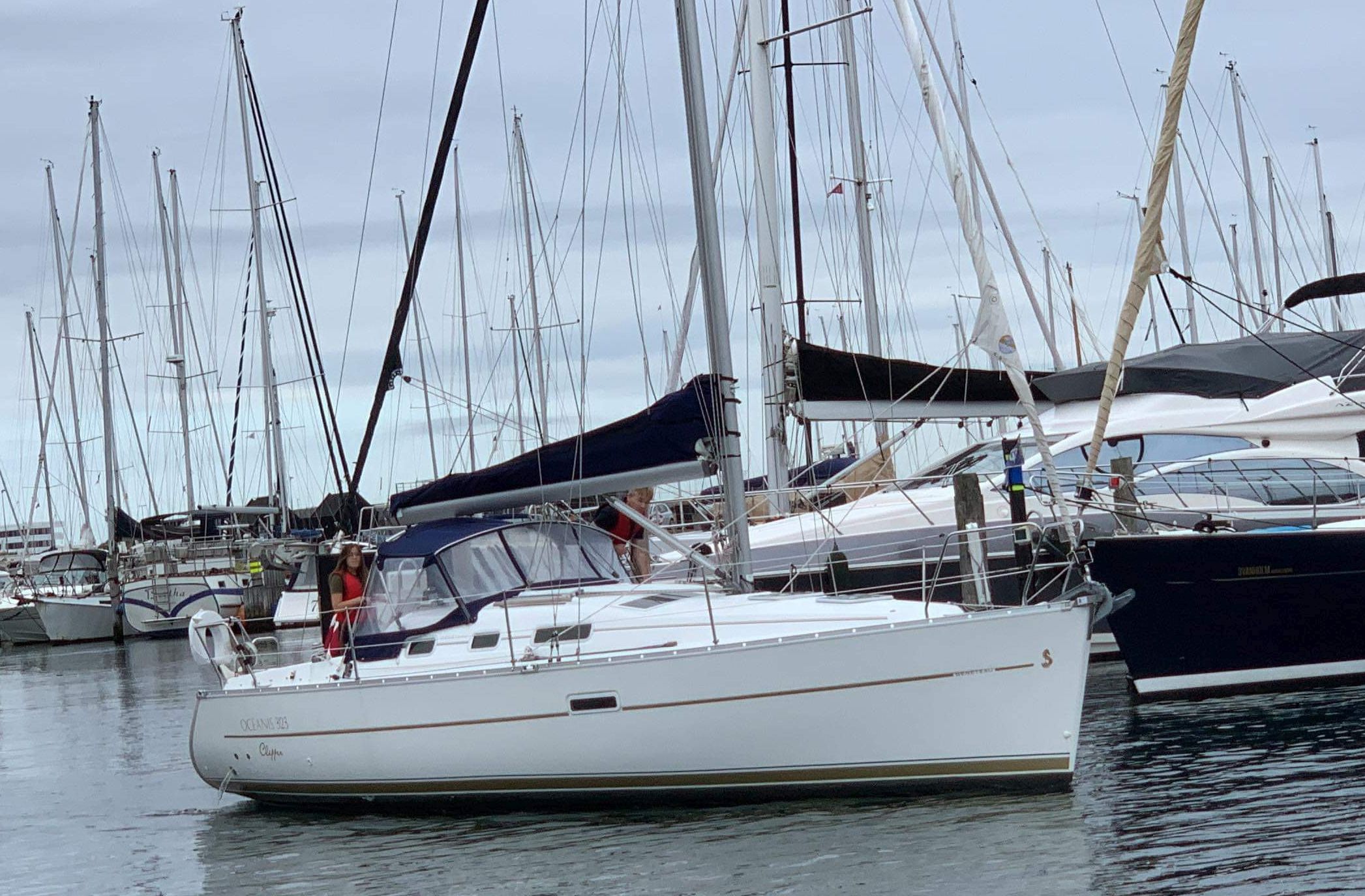 Beneteau Oceanis 323 Clipper