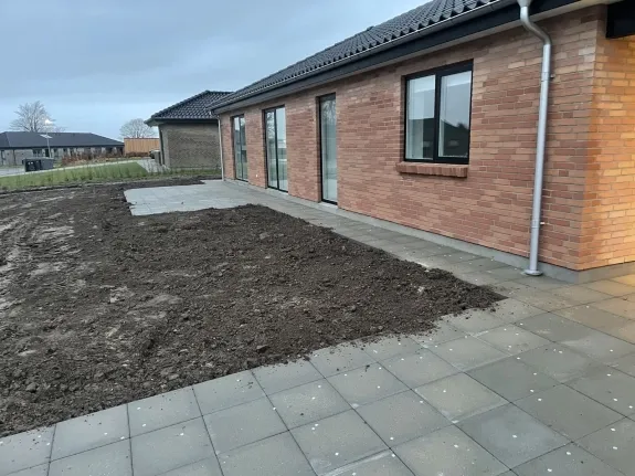 Belægning & brolægning thumbnail 4