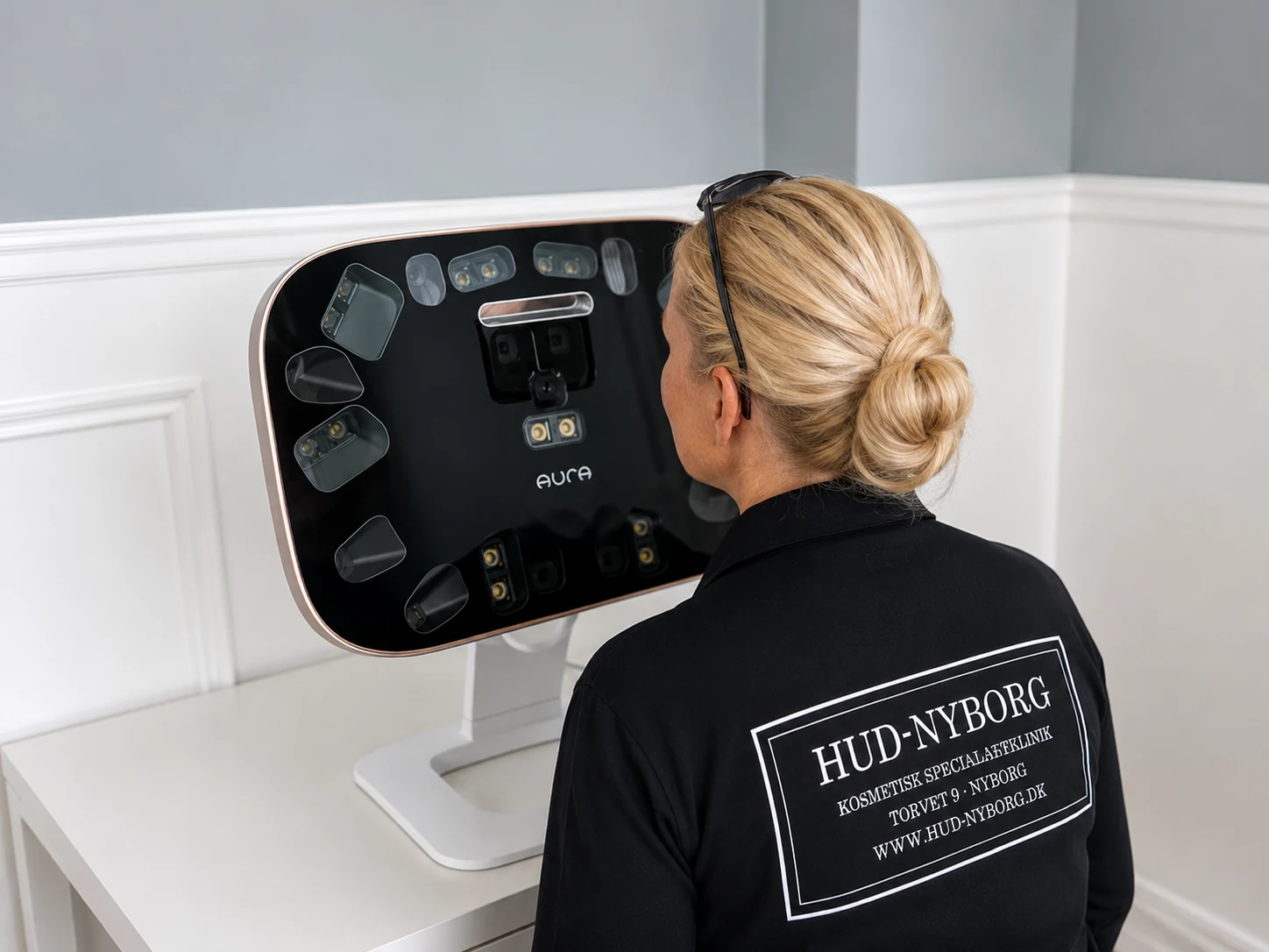 Aura 3D hudanalyse scanning i klinikken hos HUD NYBORG
