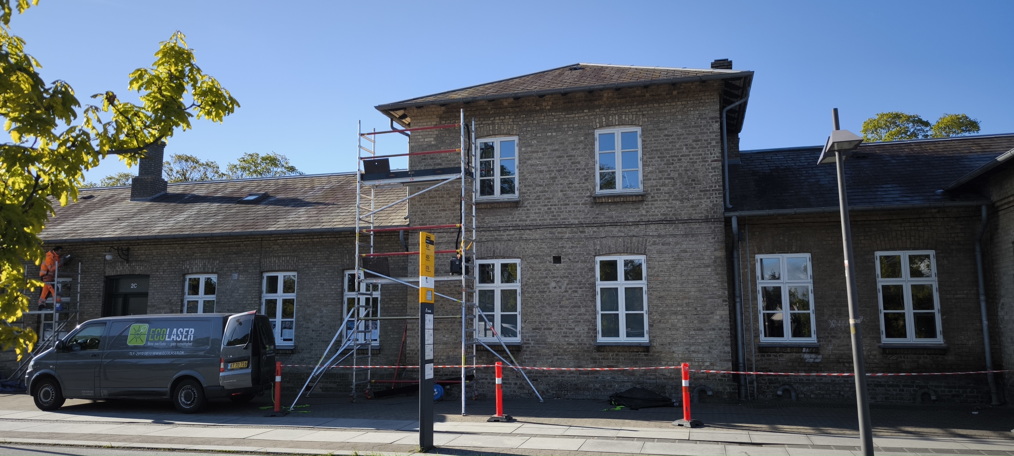Komplet afrensning af historisk stationsbygning i Sorø fra 1856 - Billede 1