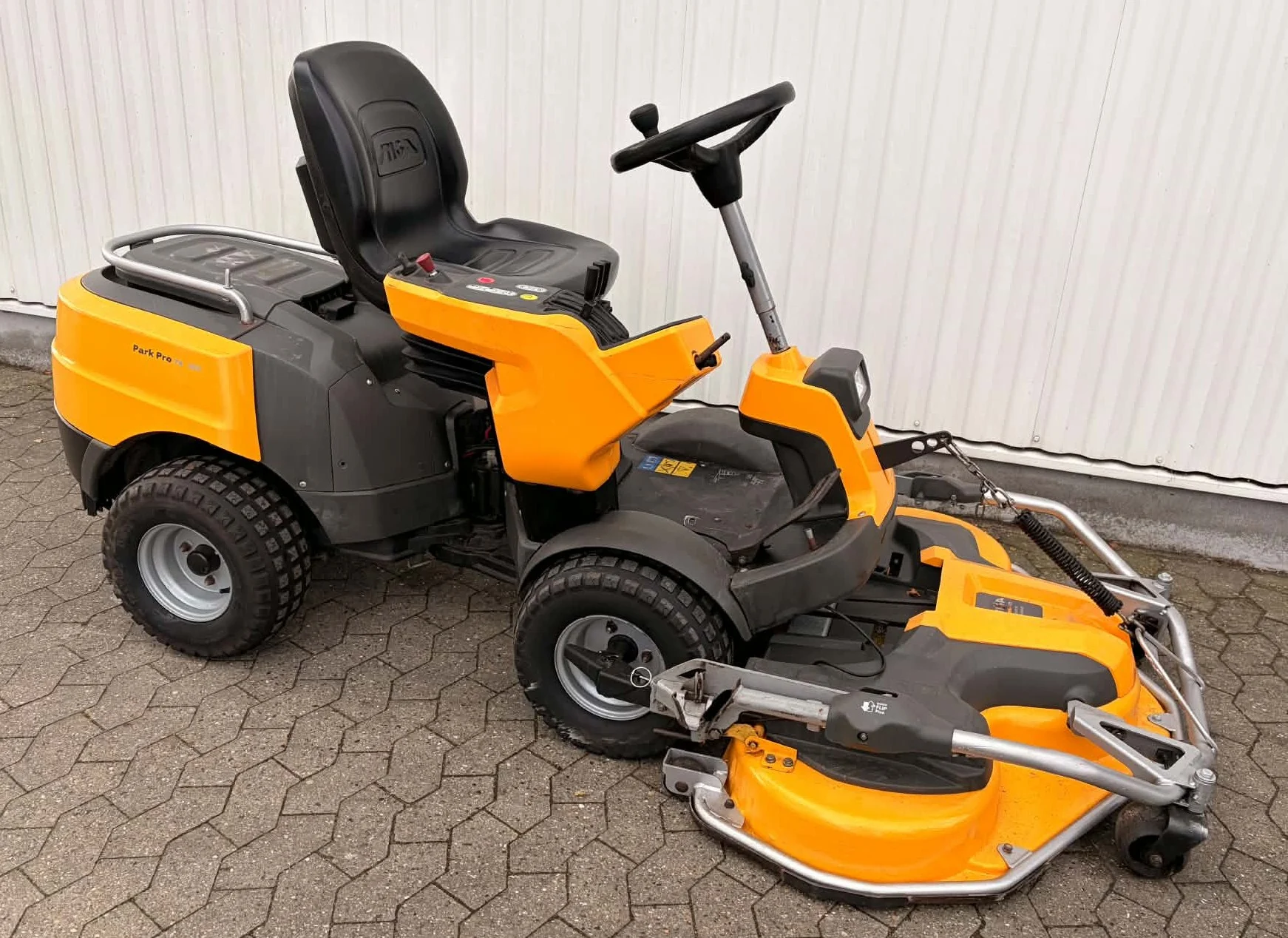 Stiga Park Pro iOX 740 (brugt)