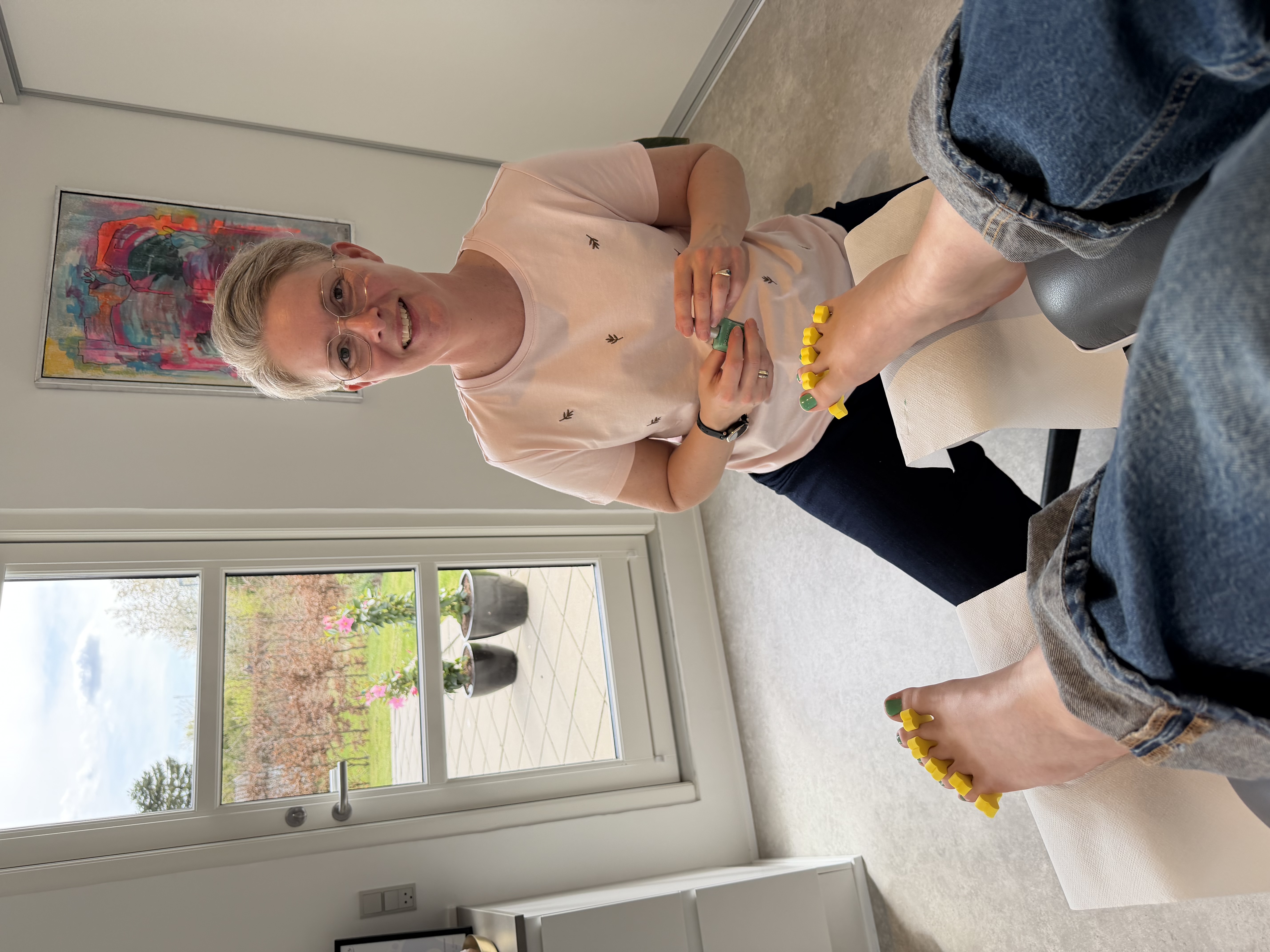 Fodbehadling med Neglelak eller gel