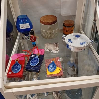 Galleri Porcelæn og keramik 7