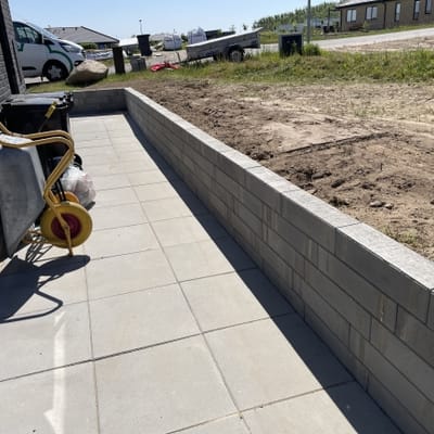 Støttemur opbygning i Hadsund
