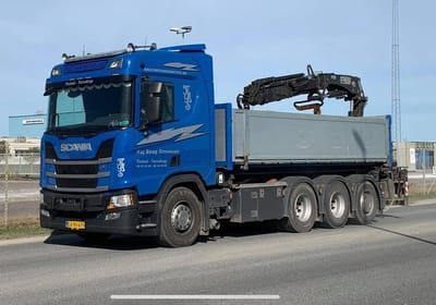 Kranbil 16,5 tm med grab & pallegafler 1