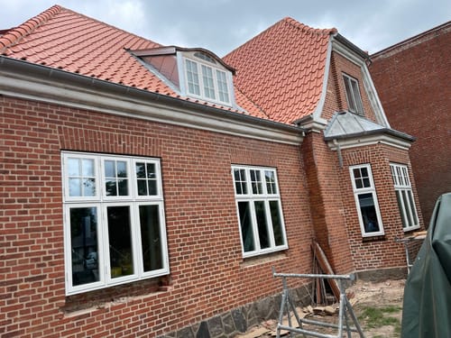 Moderne funkisvilla under opførelse - Nybyggeri