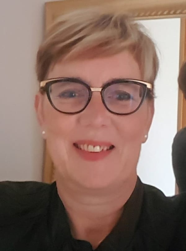 Joan Borroe Henningsen