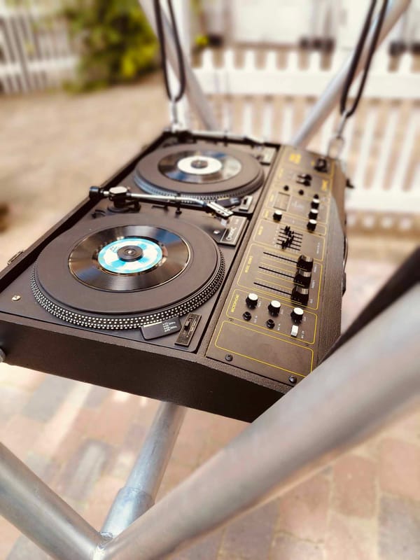 Vinyl DJ til fest
