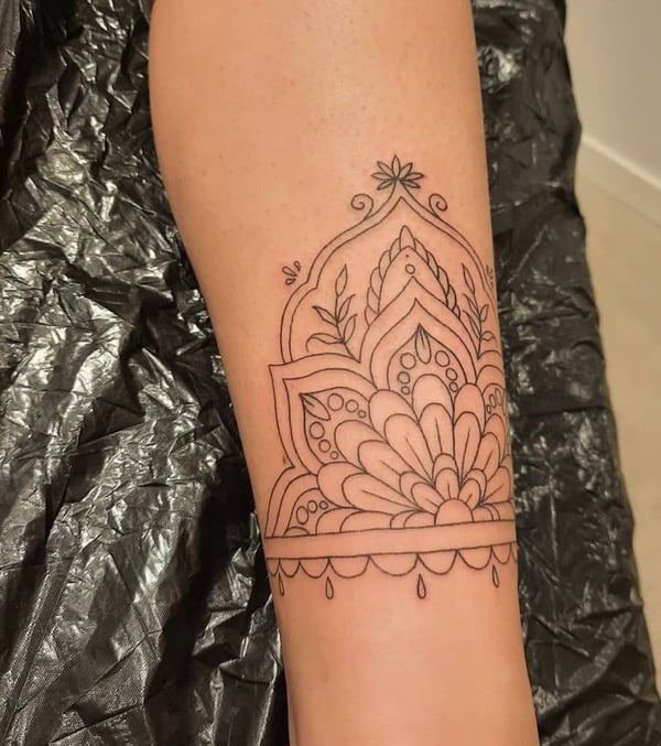 Fine Line & Minimalisme tatovering udført af Docuit ink