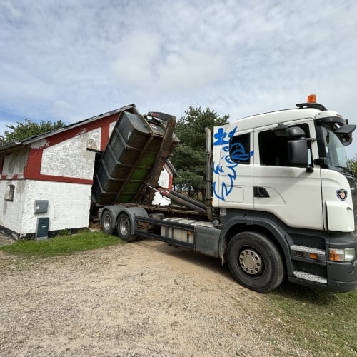 Opbrydning af betonlag og sokler