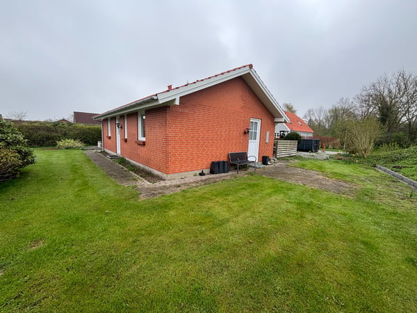 Flisebelægning til indkørsel og carport