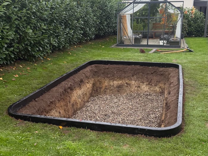 Nedgravning af trampolin