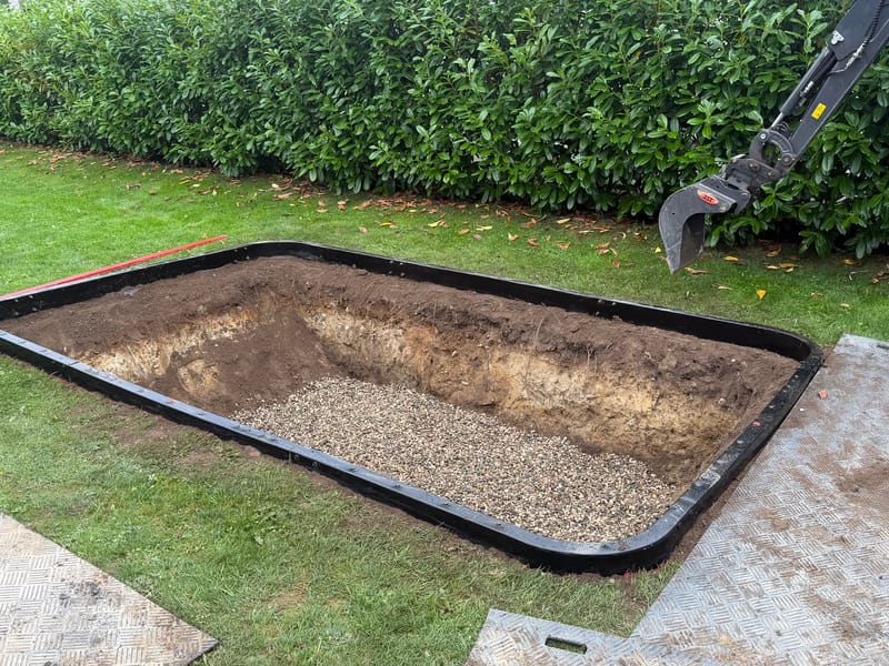 Nedgravning af trampolin - JT Knudsen