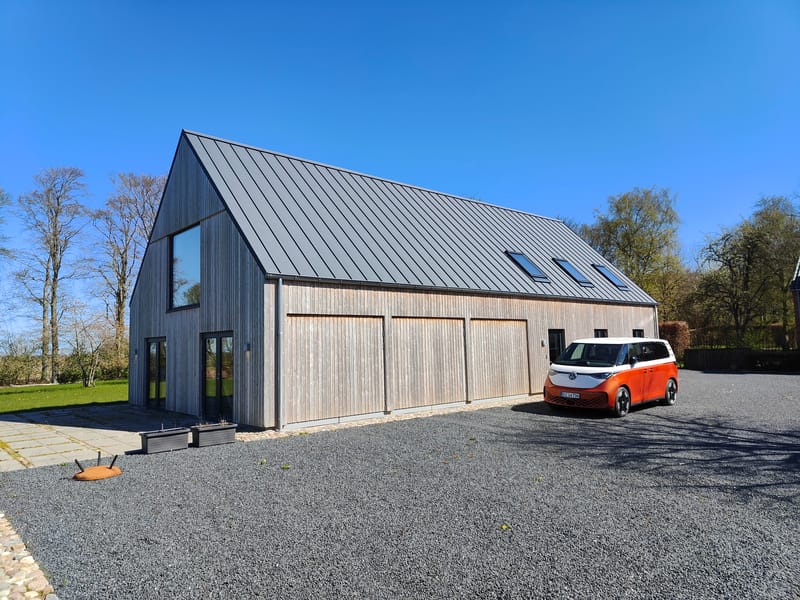 Drifts- og garagebygning, Sanatorievej, Stouby