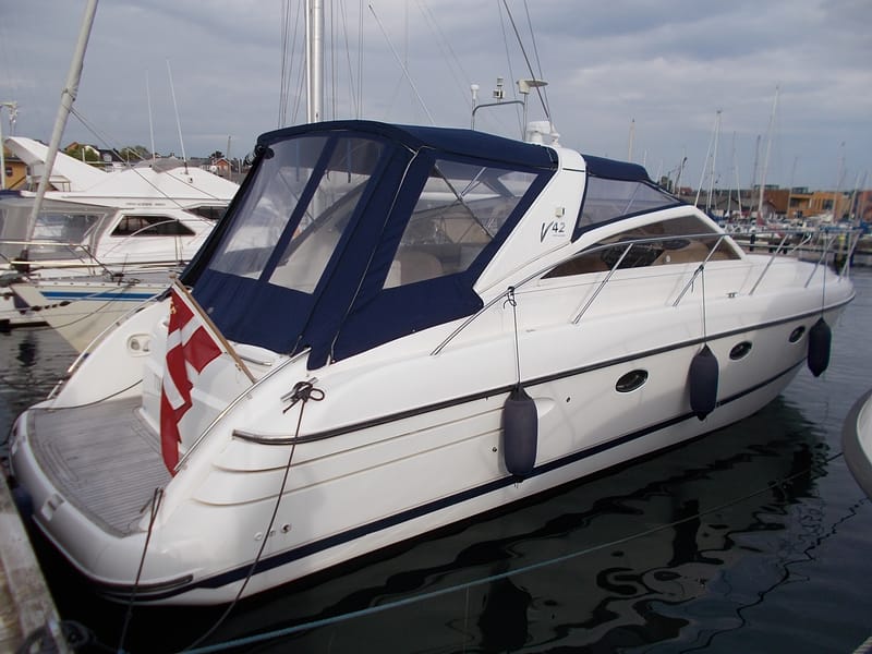 Princess V42