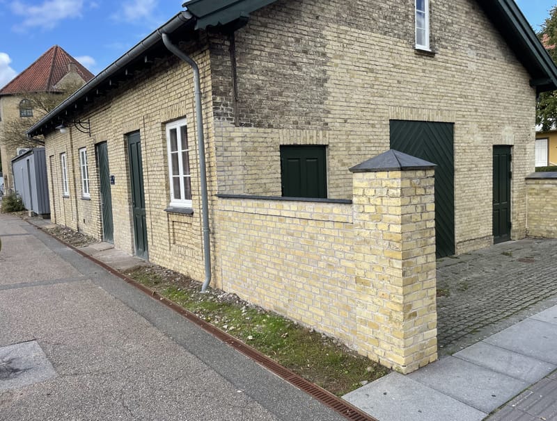 Komplet afrensning af historisk stationsbygning i Sorø fra 1856 - Billede 4