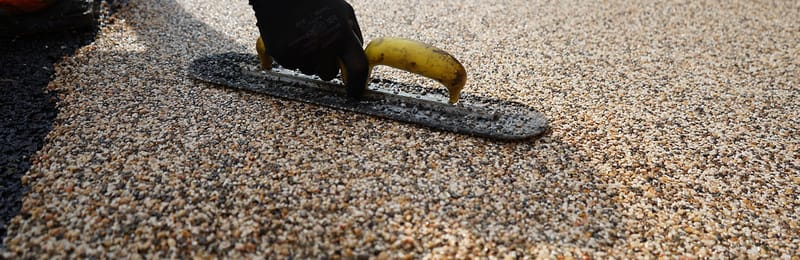 Udlægning af Vuba resin-belægning med spartel