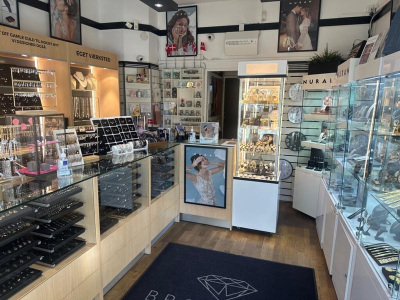 Butikken hos Brønshøj Ure & Guld