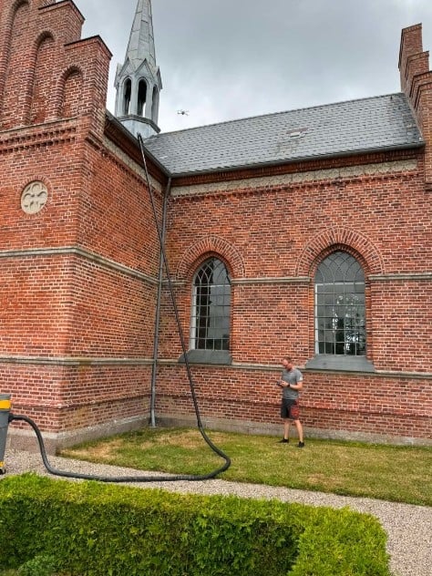 Professionel tagrenderensning i Kerteminde